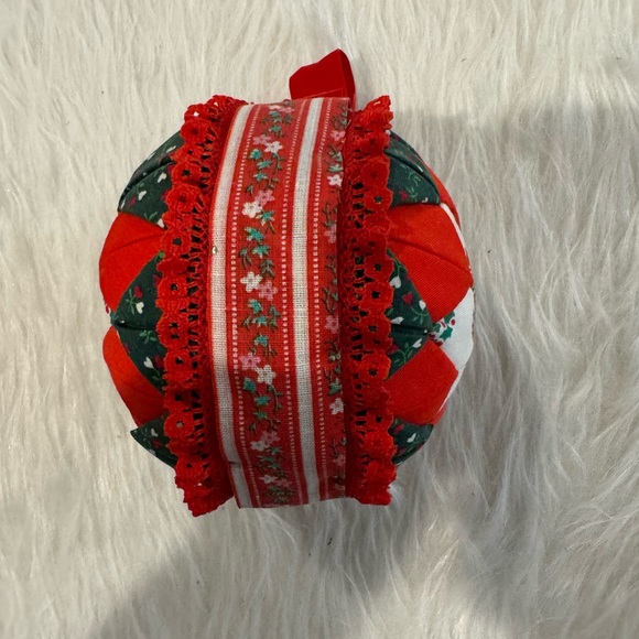 Vintage Set Of Two Handcrafted Christmas Ornaments - Picture 6 of 6